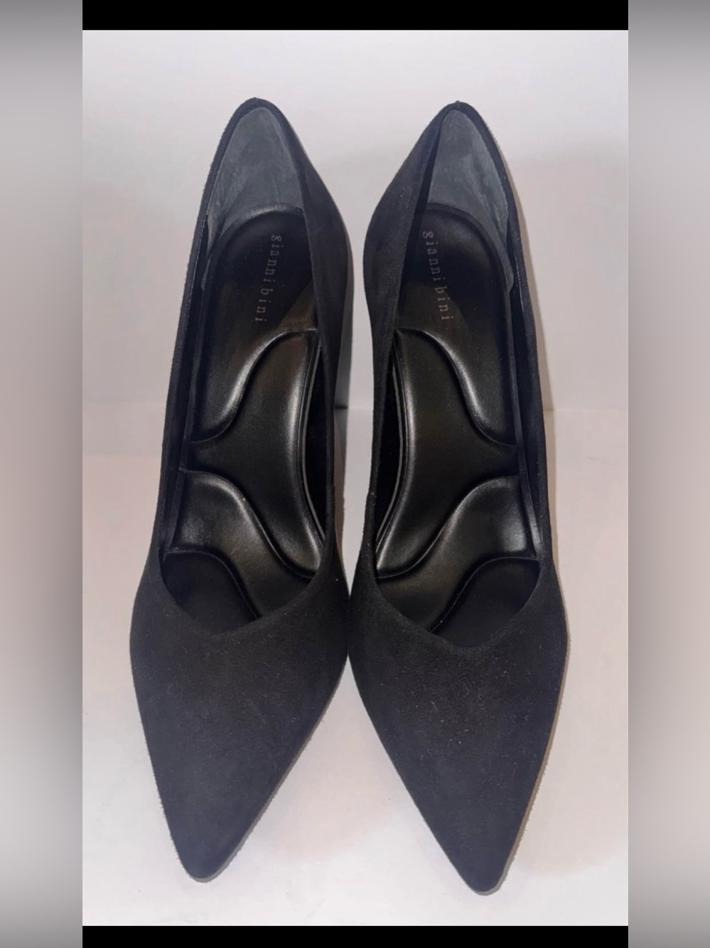 Women’s Gianni Bini Black Suede Like Wedges, size 10 - Picture 2 of 5